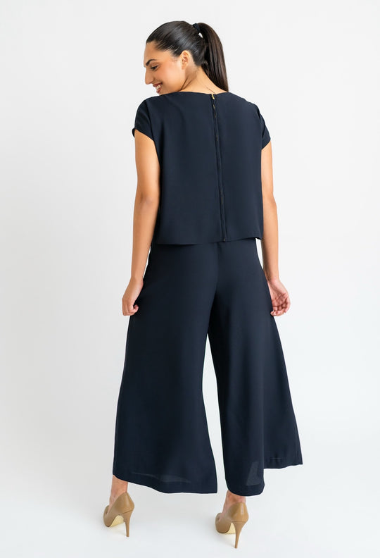 LAURA JUMPSUIT (BATHROOM-FRIENDLY)